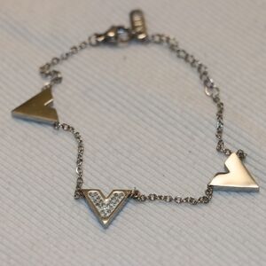 Elegant Silver Triangle Bracelet